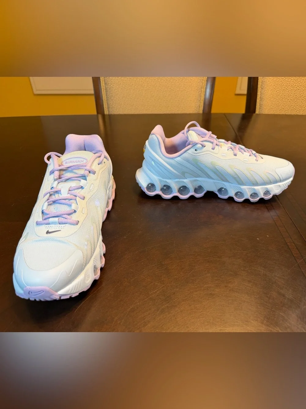 New Nike Air Max DN8 Blue Lilac Sneaker Shoes Size US 6.5Y
